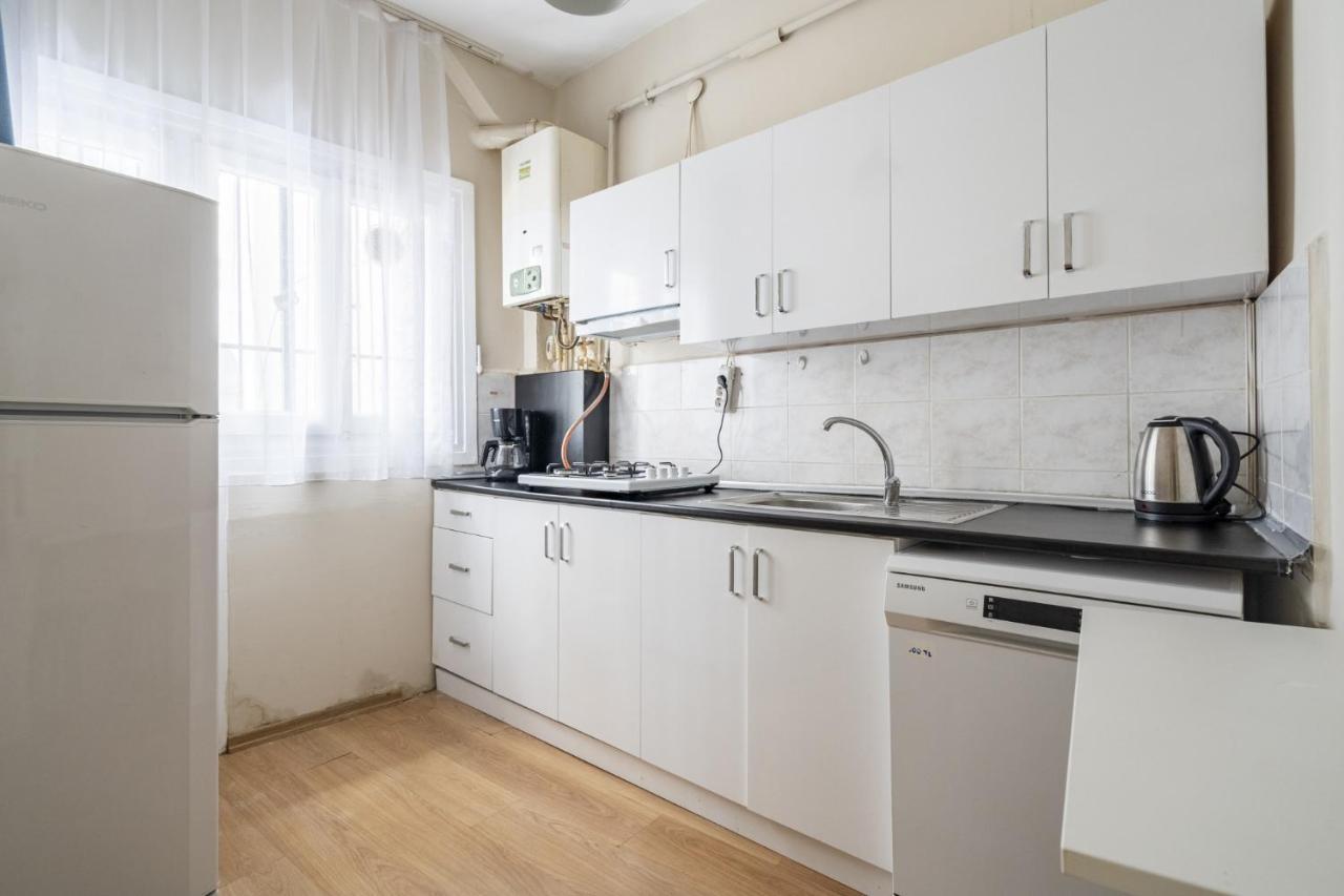 דירות איסטמבול Modern Flat Near Popular Attractions In Beyoglu מראה חיצוני תמונה